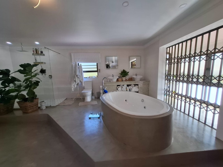 5 Bedroom Property for Sale in Cashan North West